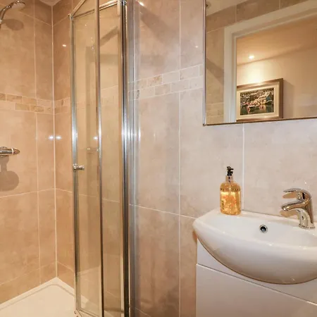 Apartament Midships *